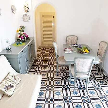Holiday-in-amalfi Amalfi
